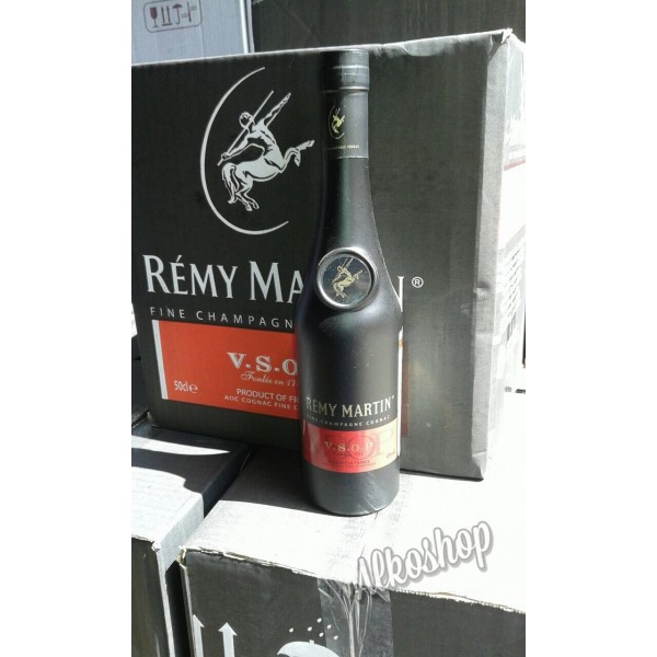 Коньяк "Remy Martin Vsop" 0.5